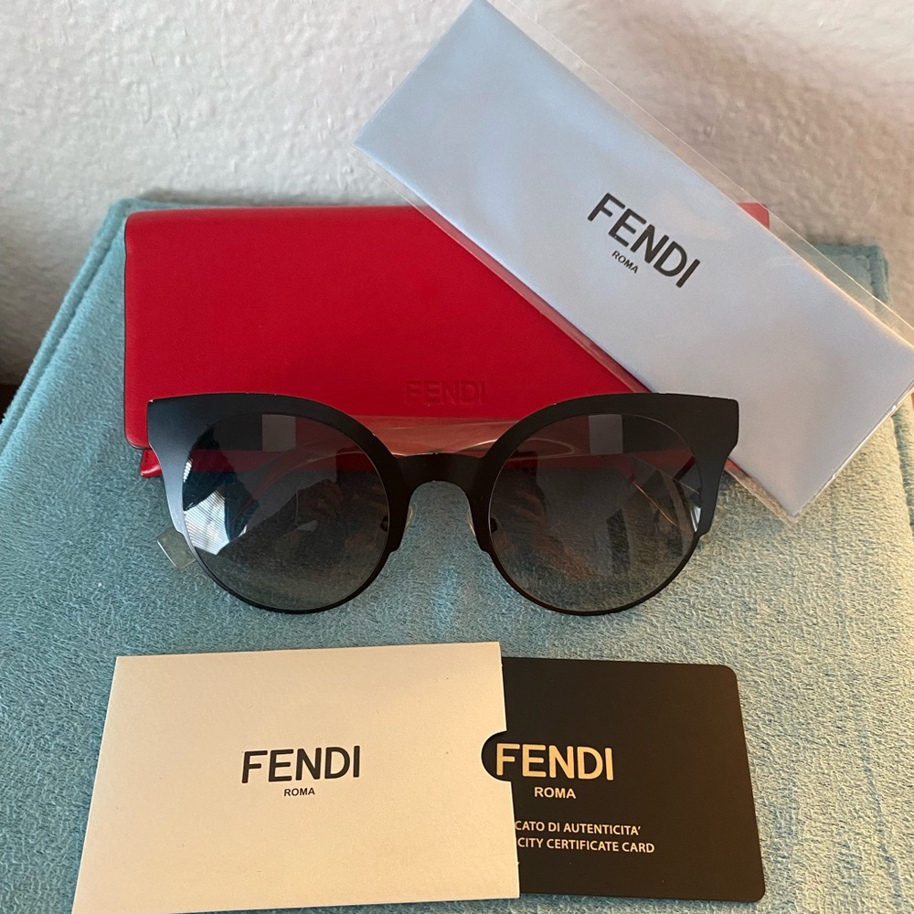 FENDI Sun Glasses 😎
